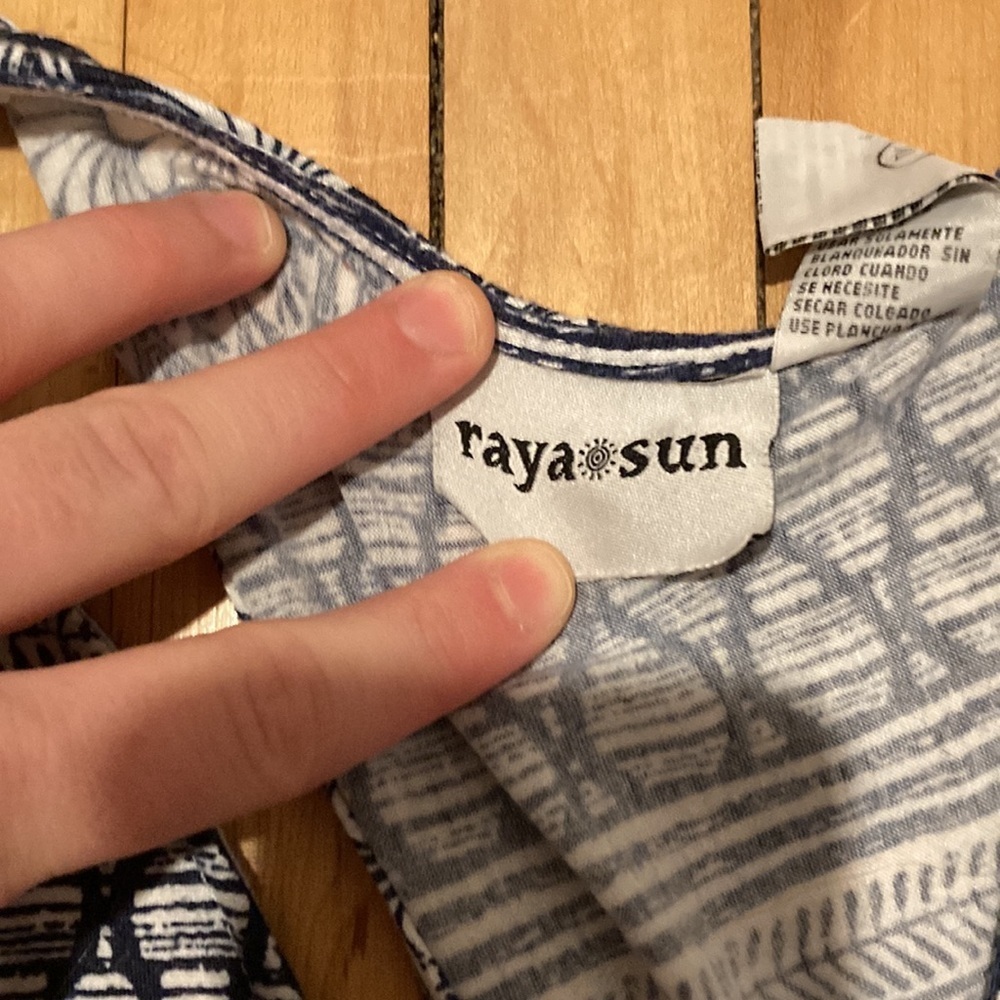 Sundress - Picture 6 of 12